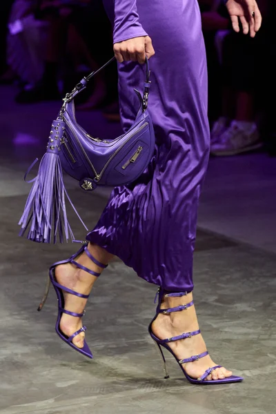 Look 44